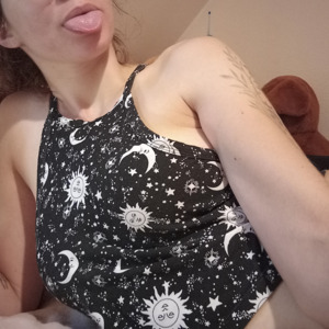 Axela MYM