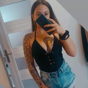 BadGirlxx2000 MYM