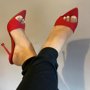 Beautyy_feet_ MYM
