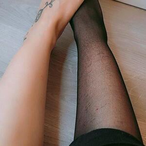 Bella_feetgirl MYM