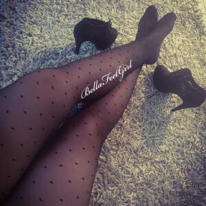 Bellafeetgirl MYM