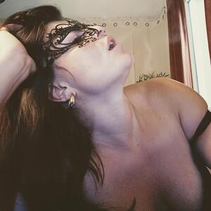Bellaluna__show MYM