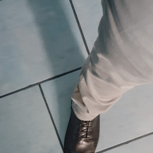 Bi-feet MYM