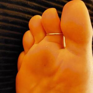 Bi-feet MYM