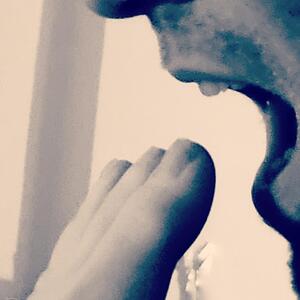 Bi-feet MYM