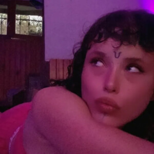 Bigwhoreloveanal MYM