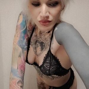 Bl0ndytattoos MYM