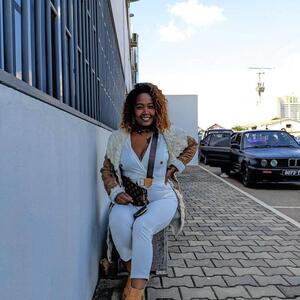 Black_lilie MYM