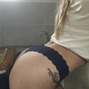 Blonde_34 MYM