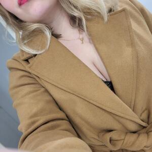 Blonde_aux_gros_seins MYM