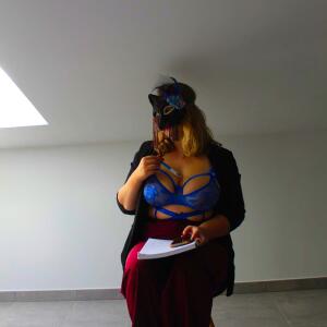 Blonde_aux_gros_seins MYM