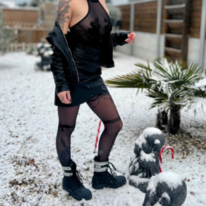 Blondie_inked777 MYM