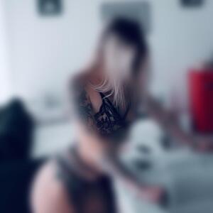 Blondie_inked777 MYM