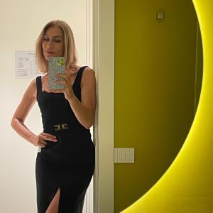 Blondiemodel MYM