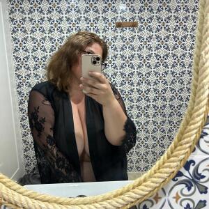 Bustychloe94 MYM