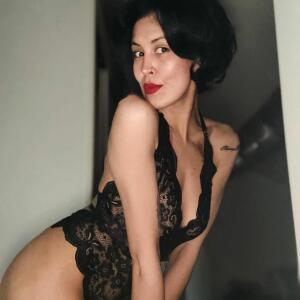 Camilleflower MYM
