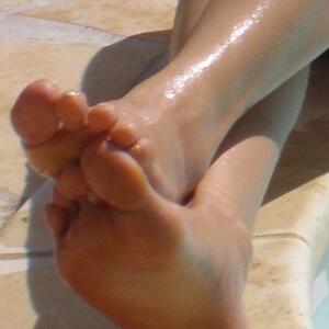 Carla_feet MYM