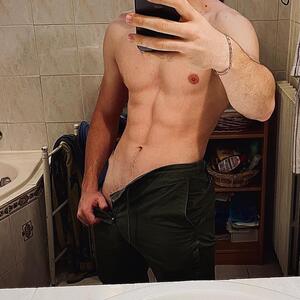Charles_xl MYM