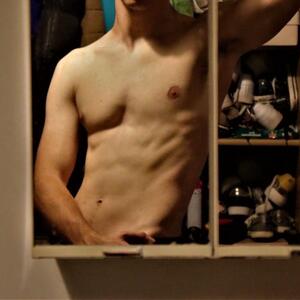 Charles_xl MYM