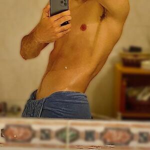 Charles_xl MYM