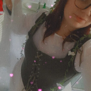 Charlyne310 MYM