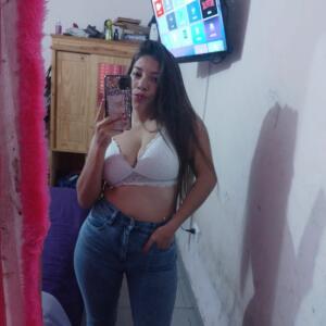 Chica_latina_01 MYM