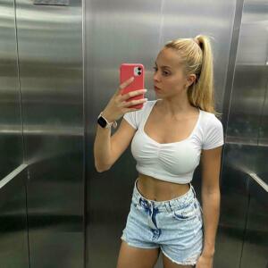 Clara_blondy MYM