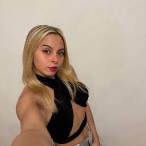 Clara_blondy MYM