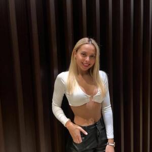 Clara_blondy MYM