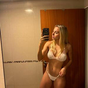 Clara_blondy MYM