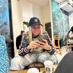 Clara_blondy MYM