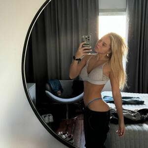 Clara_blondy MYM