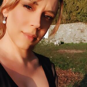 Clara_desavoi MYM