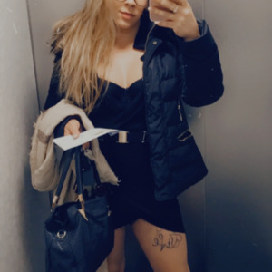 Clara_desavoi MYM