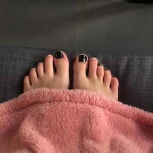 Clara_feet MYM