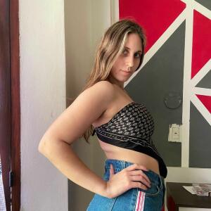 Clara_licieuse MYM