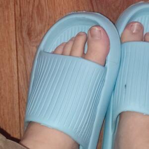 Clara_lovefeets MYM