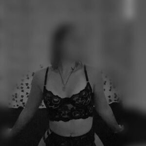 Clara_uby MYM