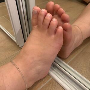 Clarafeet05 MYM