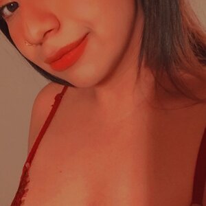 Claudianude MYM