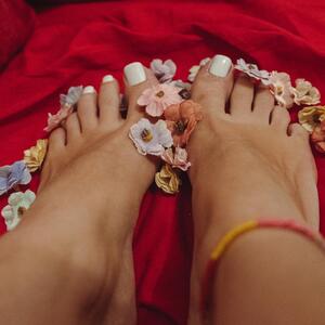 Clemencyfeet MYM