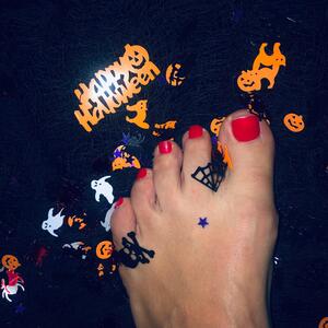Clemencyfeet MYM