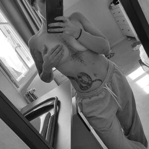 Cloe49_ink MYM