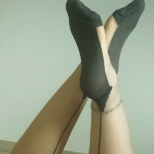 Cooxypantyhosefeet MYM