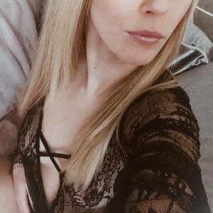 Coquette_and_brad_pegging MYM