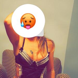 Coquine_cuir_lingerie MYM