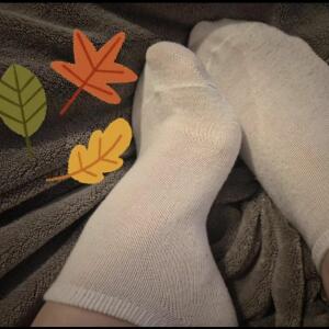 Coralice_feet_19y MYM
