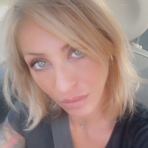 Coralie-model MYM