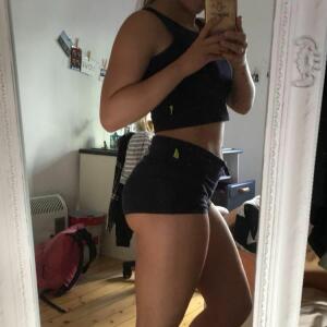 Coraline_rouxe MYM