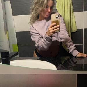 Coraline_rouxe MYM